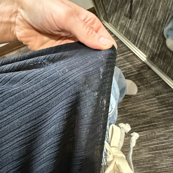 NWT Black Draped V-Neck Sleeveless Top - Picture 4 of 5